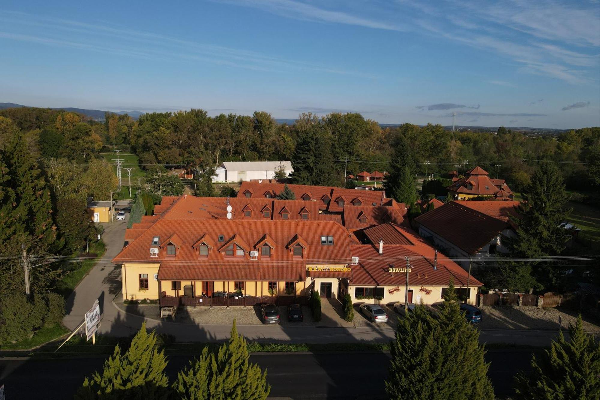 Rezort U Bobiho Novy Tekov Exterior foto